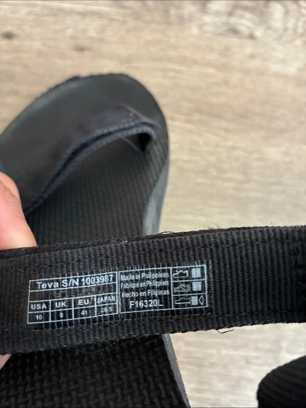 Teva Women's Black Strap adjustable Sandals